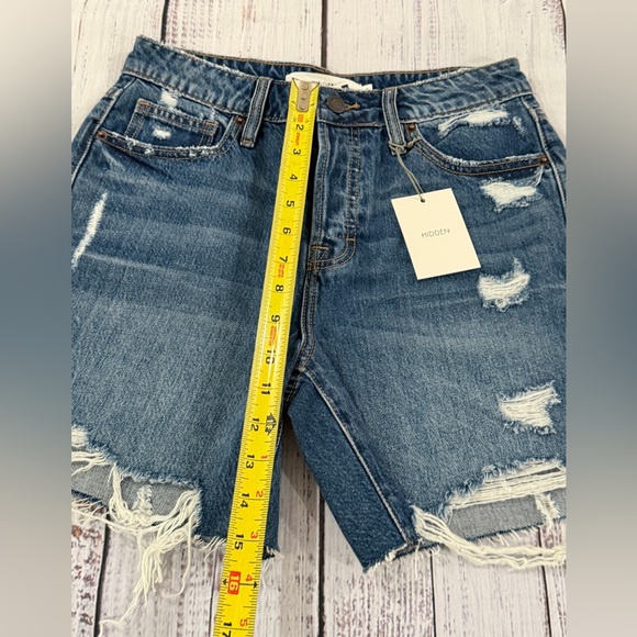 NWT Hidden Women's S. Sofie Mom Denim Shorts Blue Jean Distressed Raw Hem inv604 - Picture 2 of 8